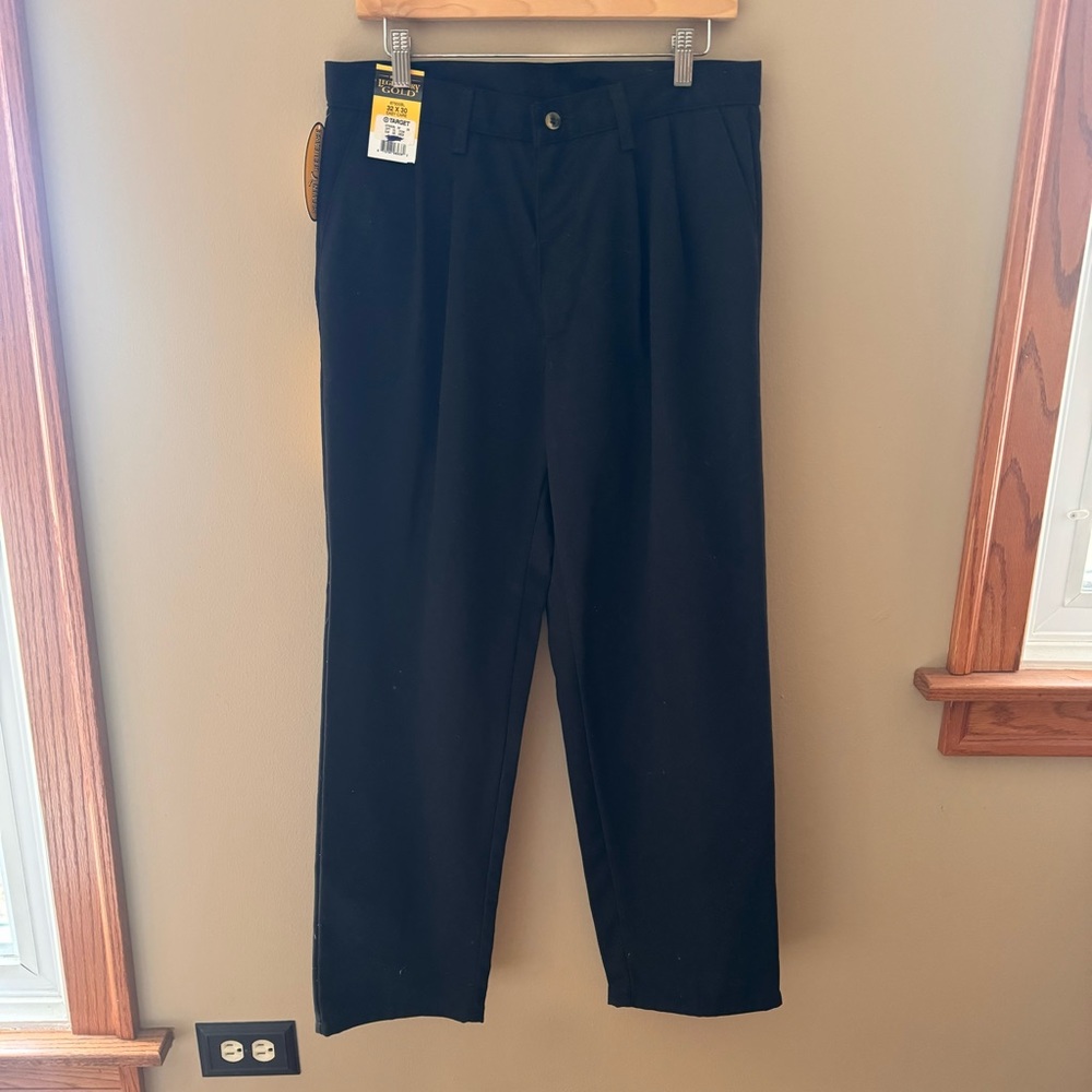 NWT Rustler Legendary Gold Black Relaxed Fit Khaki Dress Pants W/ Stain Release
